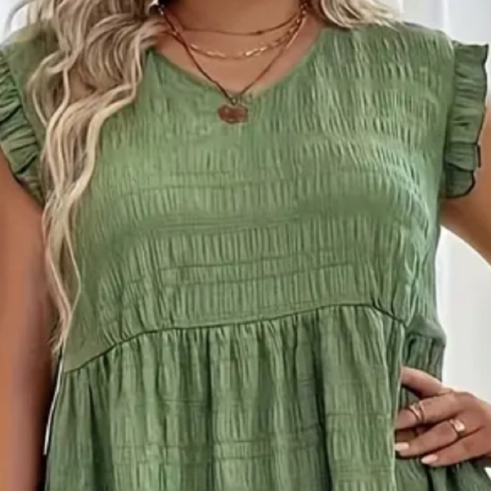 Textured Dress - Picture 2 of 3